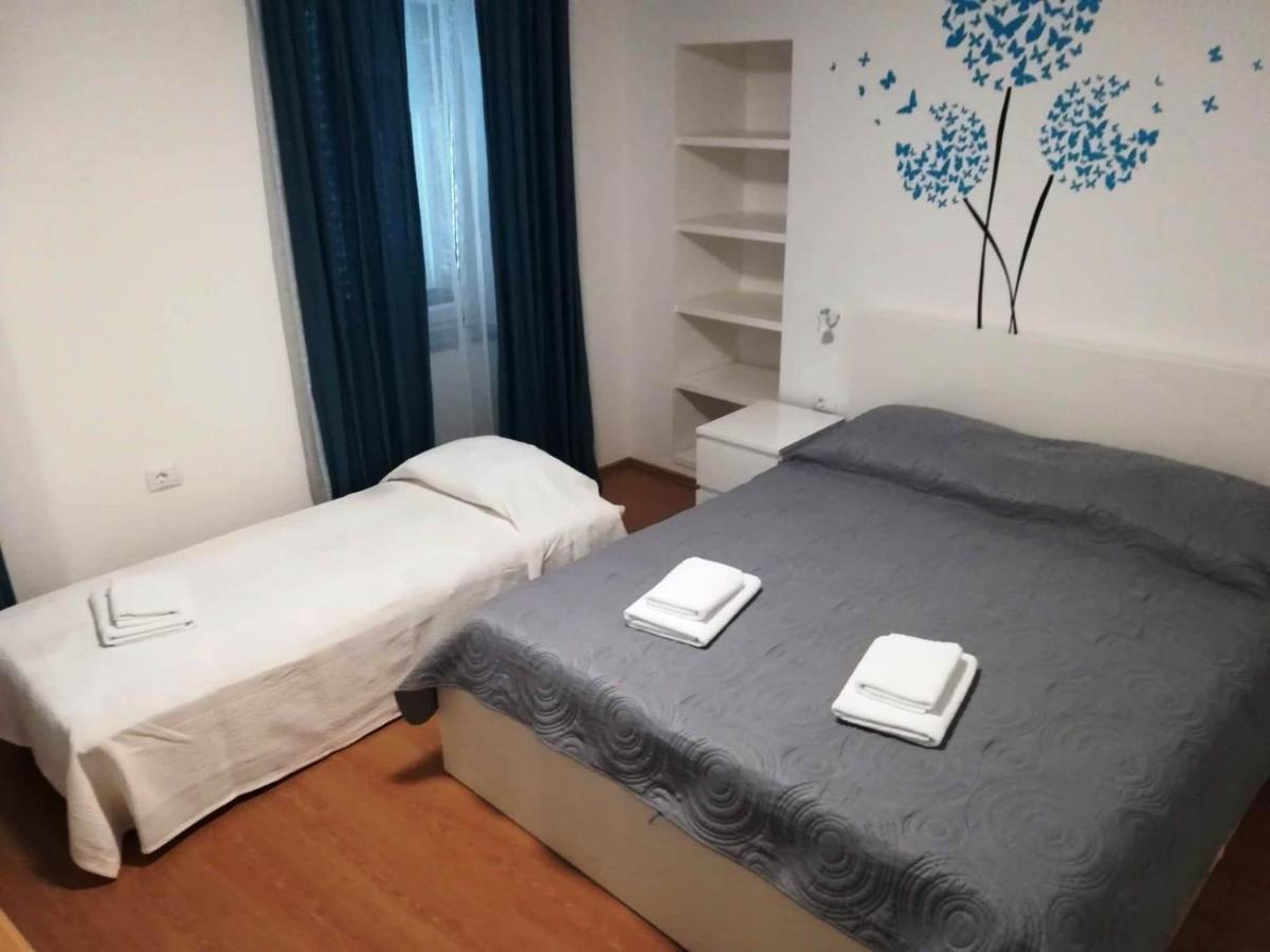 Apartments And Rooms Oliva 茨雷斯 外观 照片