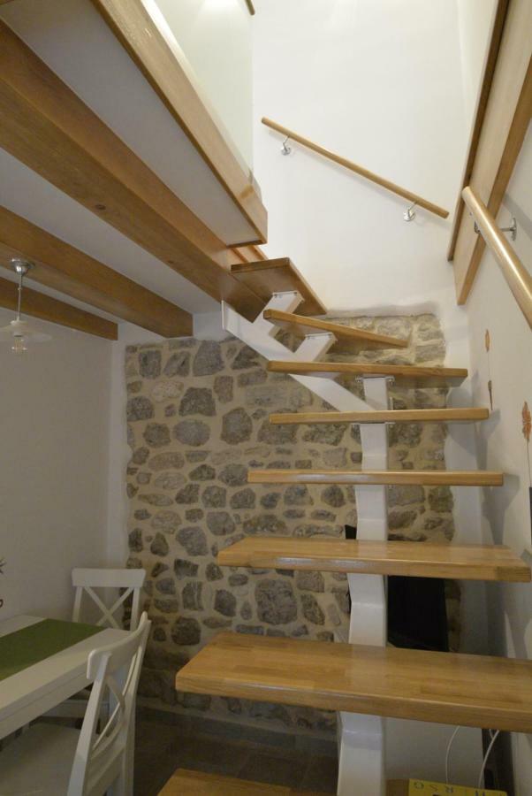 Apartments And Rooms Oliva 茨雷斯 外观 照片